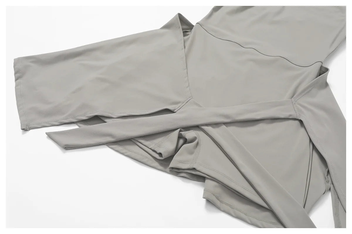 Macaquinho Feminino Beach Fit com Saia