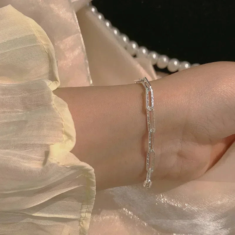 Colar Feminino Clássico de Luxo