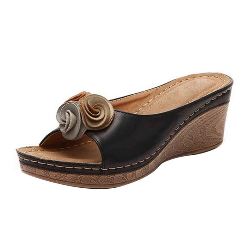 Tamanco Salto Médio Rosas